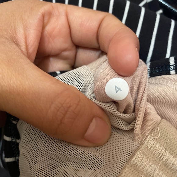 Lululemon Power Y Tank *Luon Black White Stripe Built In Bra Shelf - Picture 6 of 9